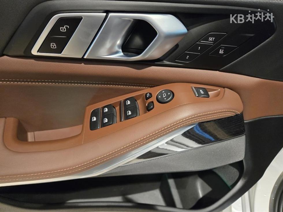 BMW X5 — miniaturë 12