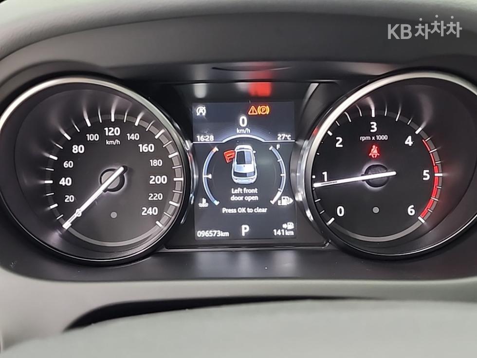 2018 Land Rover Used Car photo