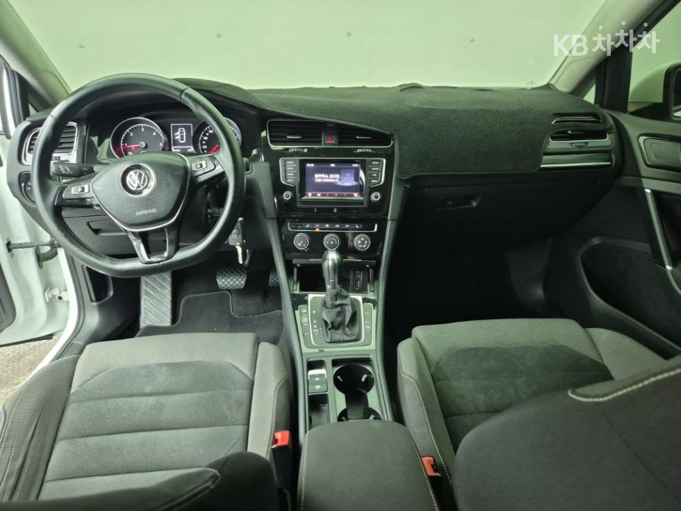 Volkswagen Golf — miniaturë 5