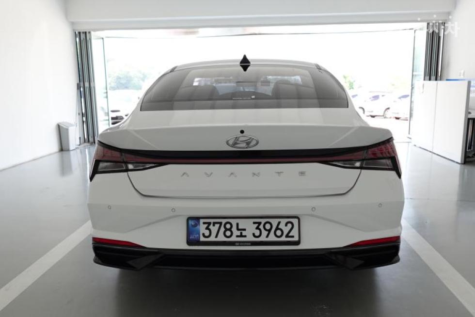 Hyundai Avante — miniaturë 5