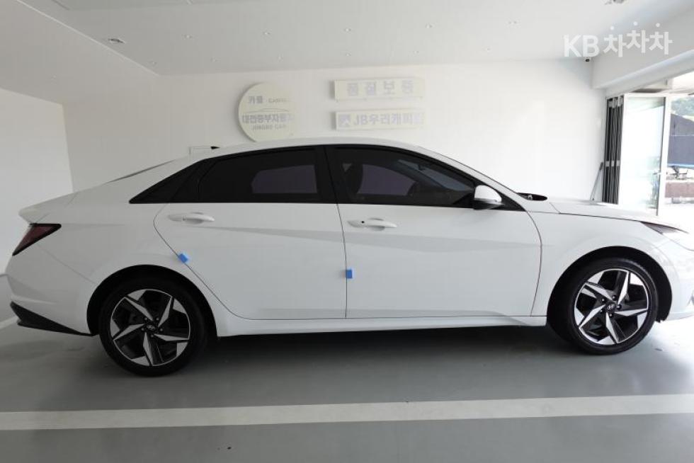 Hyundai Avante — miniaturë 7