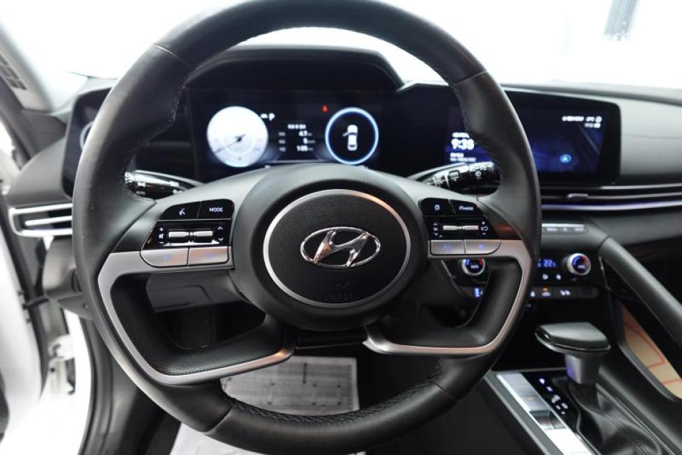 Hyundai Avante — miniaturë 18