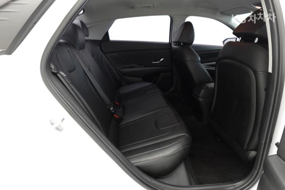 Hyundai Avante — miniaturë 21