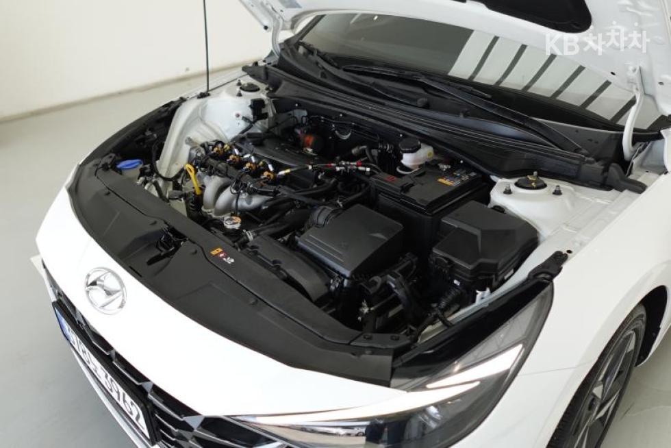 Hyundai Avante — miniaturë 23