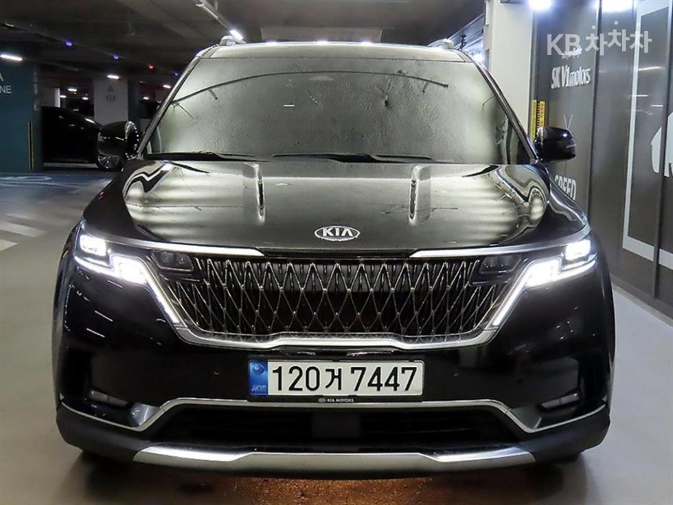 Kia Carnival — miniaturë 2