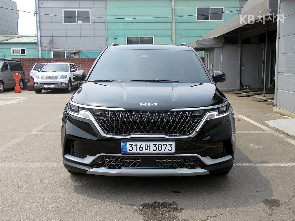 Kia Carnival — miniaturë 2