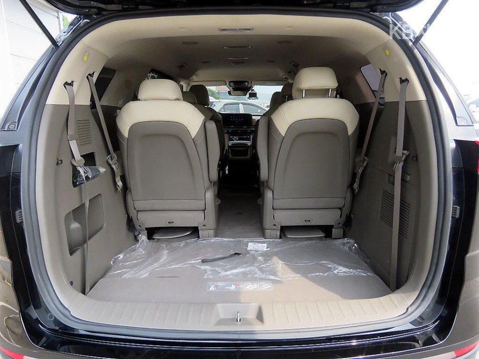 Kia Carnival — miniaturë 5