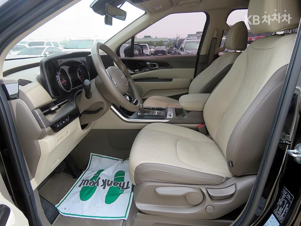 Kia Carnival — miniaturë 6