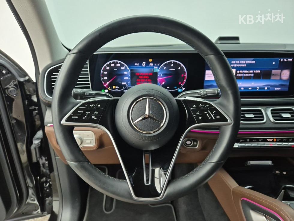 Mercedes-Benz GLE — miniaturë 9