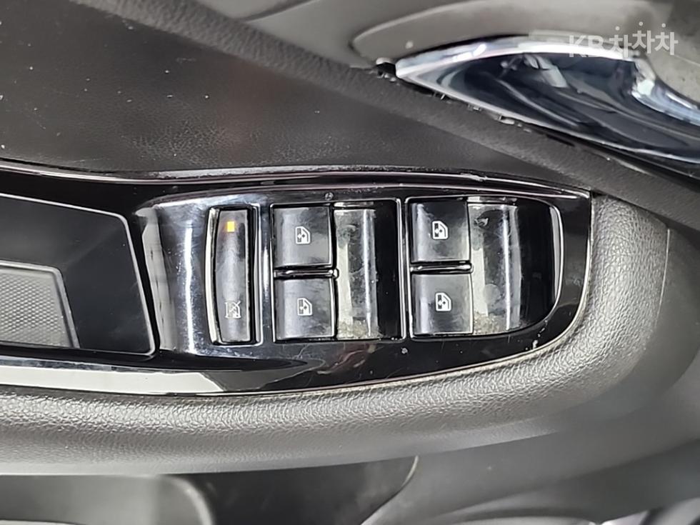 Chevrolet Orlando — miniaturë 17