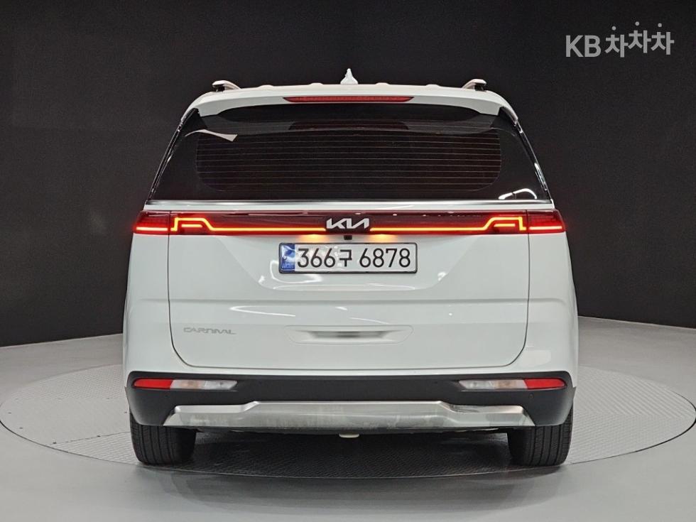 Kia Carnival — miniaturë 3