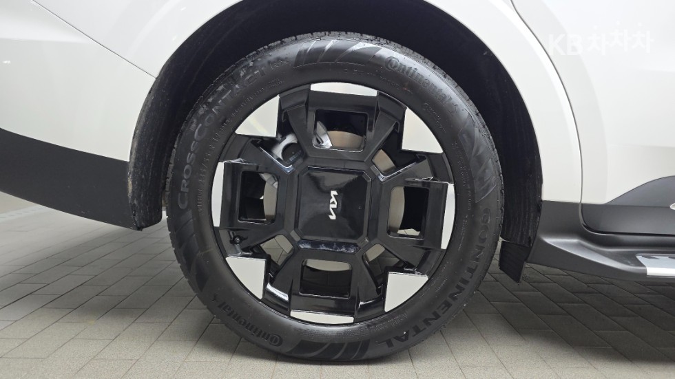 Kia Carnival — miniaturë 5