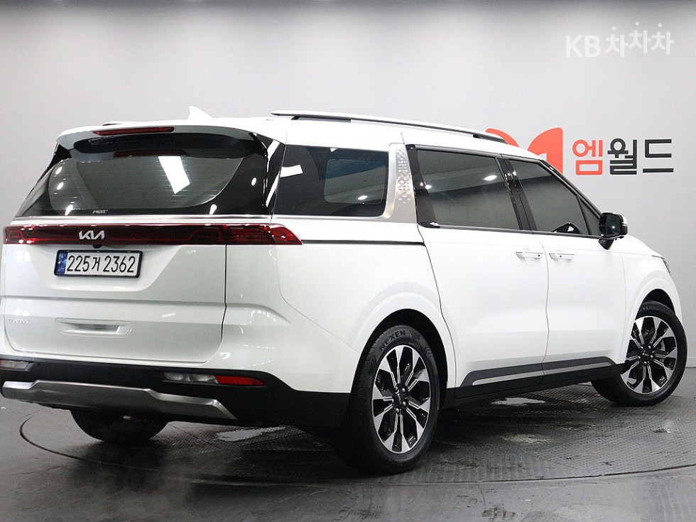 Kia Carnival — miniaturë 3