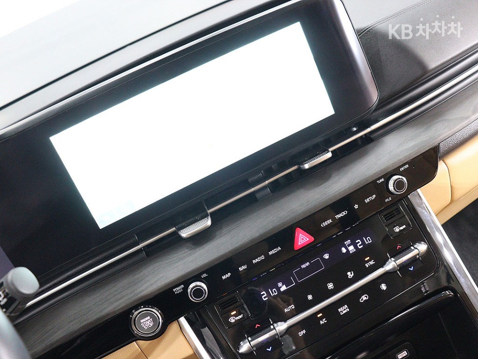 Kia Carnival — miniaturë 8