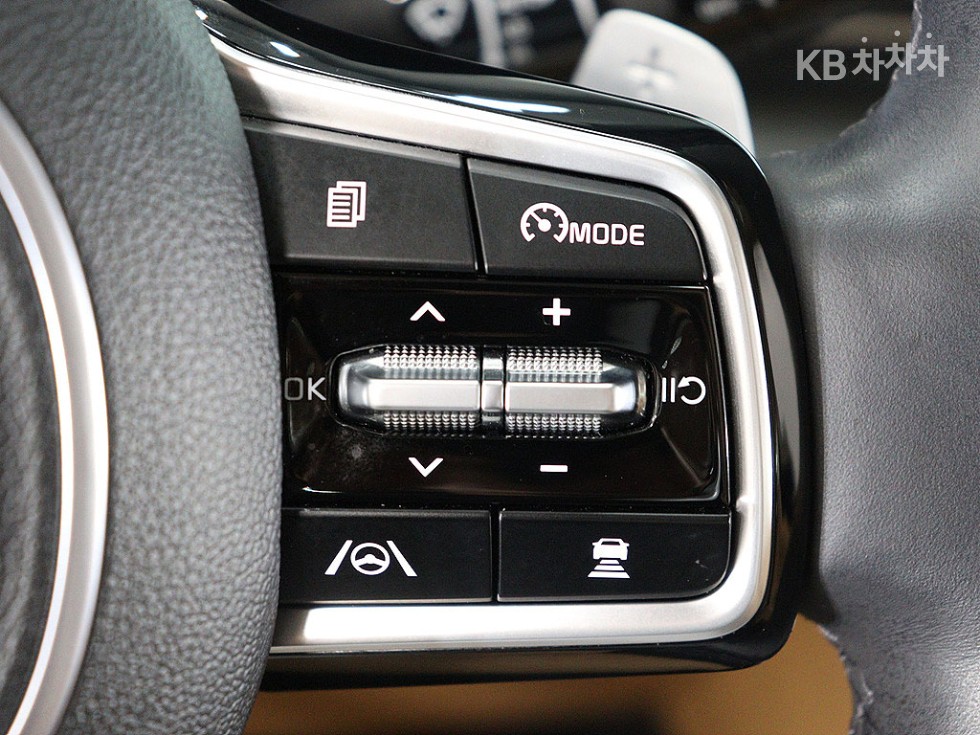 Kia Carnival — miniaturë 12