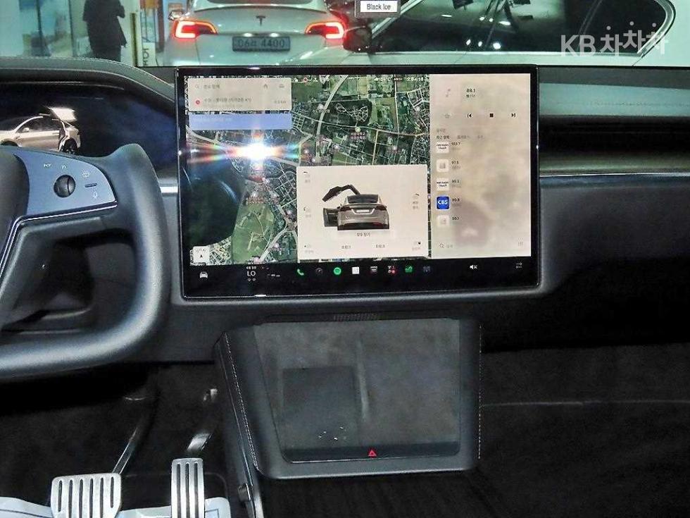 Tesla Model X — miniaturë 11