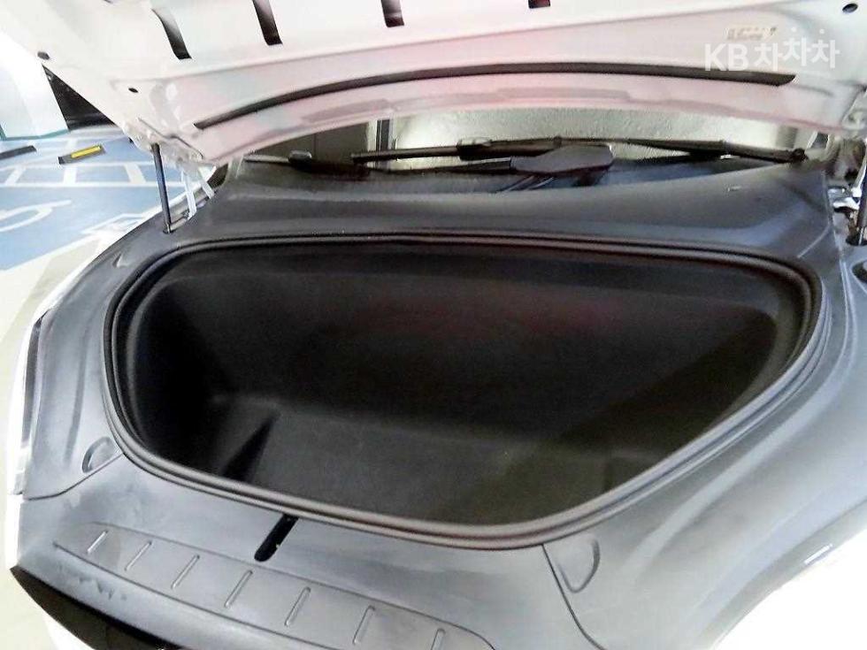 Tesla Model X — miniaturë 19