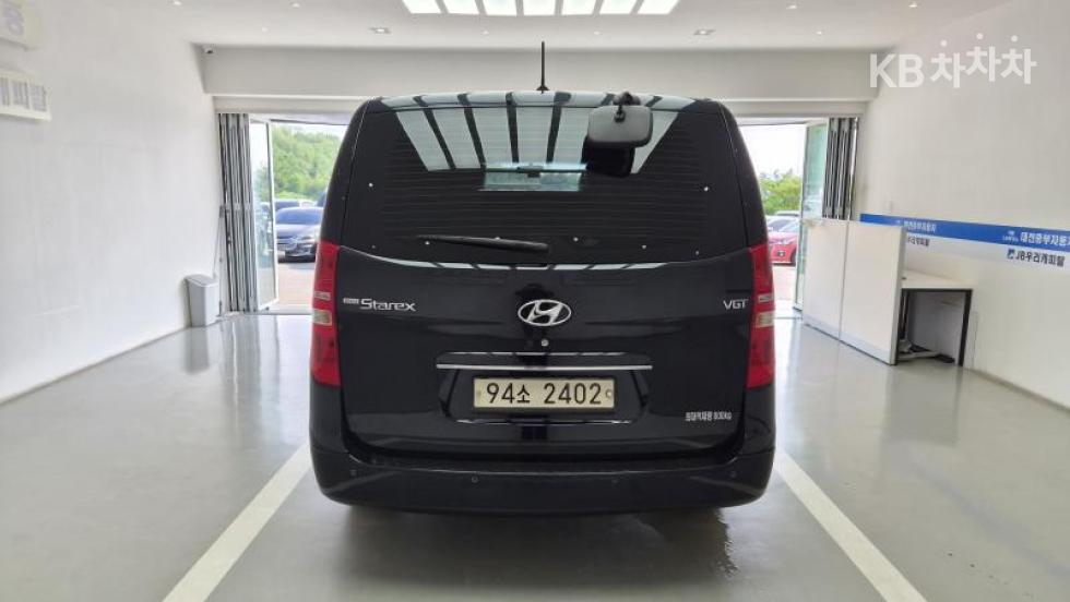 Hyundai Starex — miniaturë 3