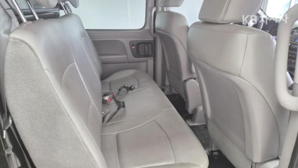 Hyundai Starex — miniaturë 6