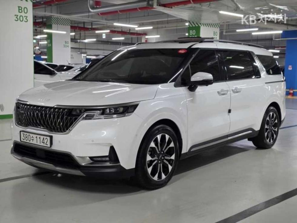 Kia Carnival — miniaturë 2