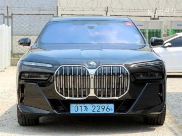 BMW i7 xDrive 60 — foto 1