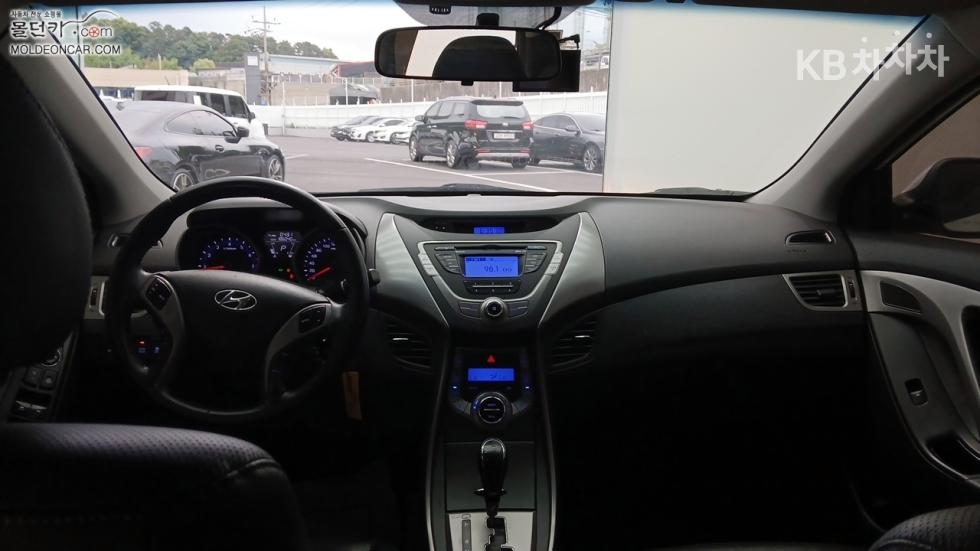 Hyundai Avante — miniaturë 7