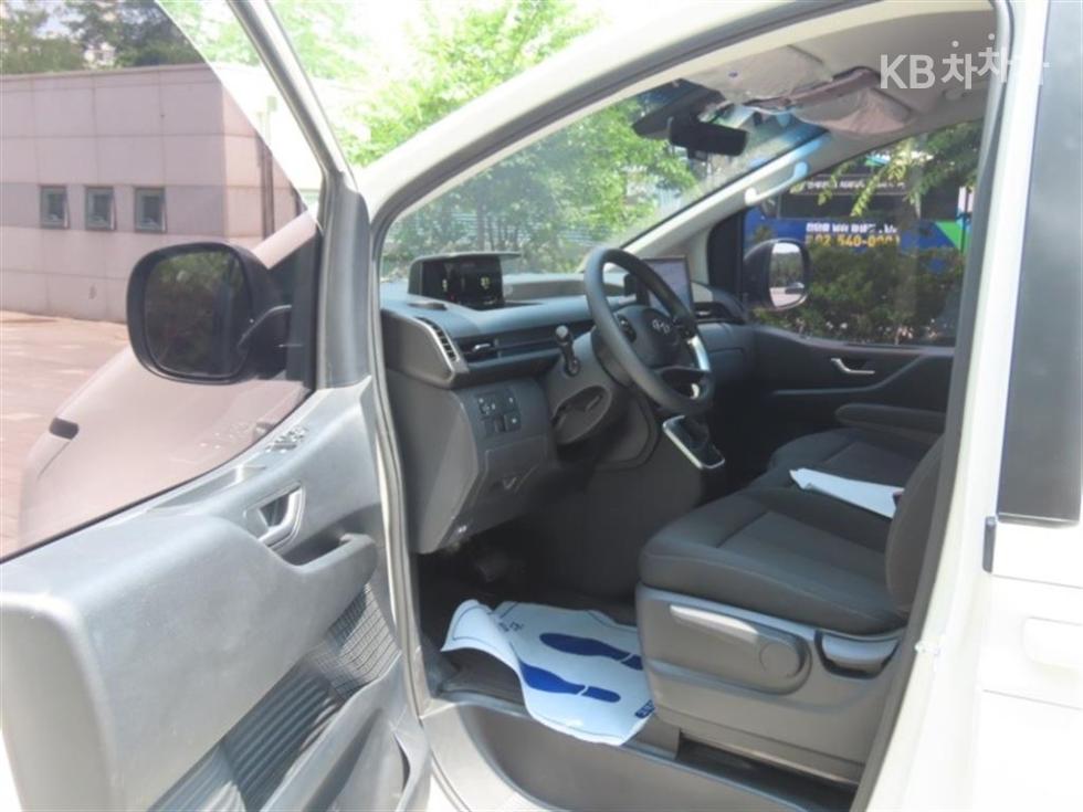 Hyundai Staria — miniaturë 15