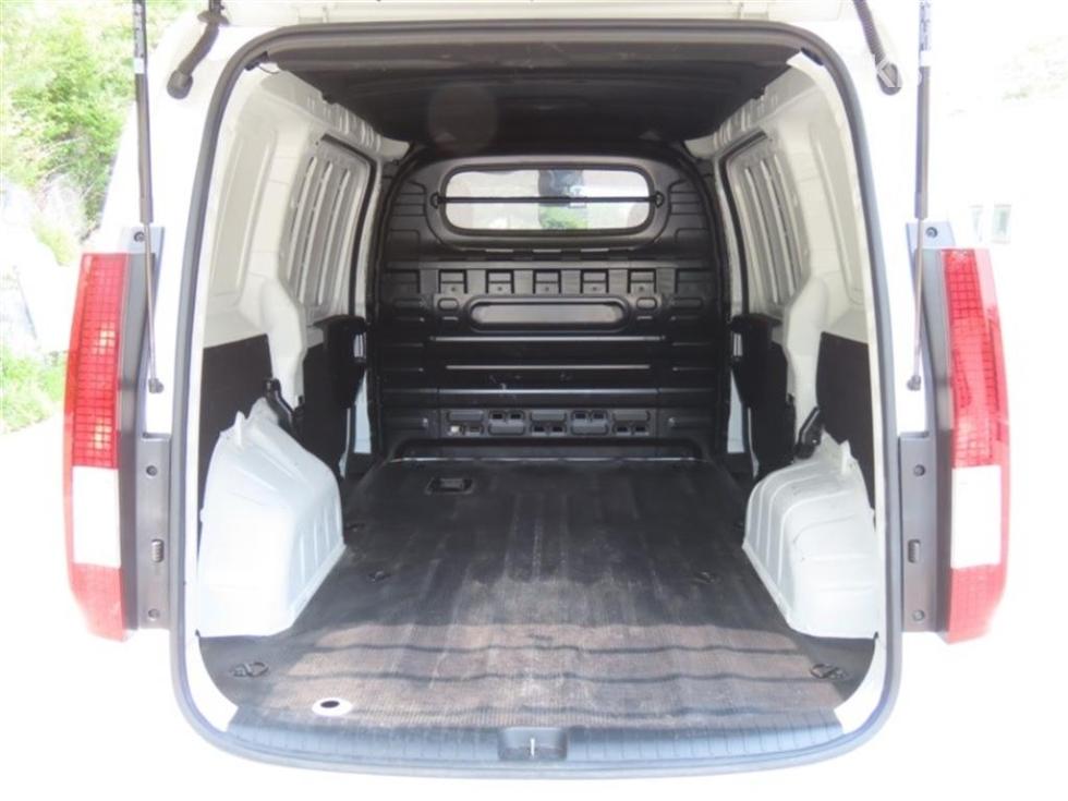 Hyundai Staria — miniaturë 19
