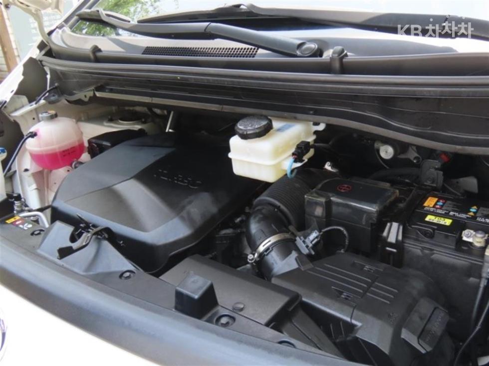 Hyundai Staria — miniaturë 20