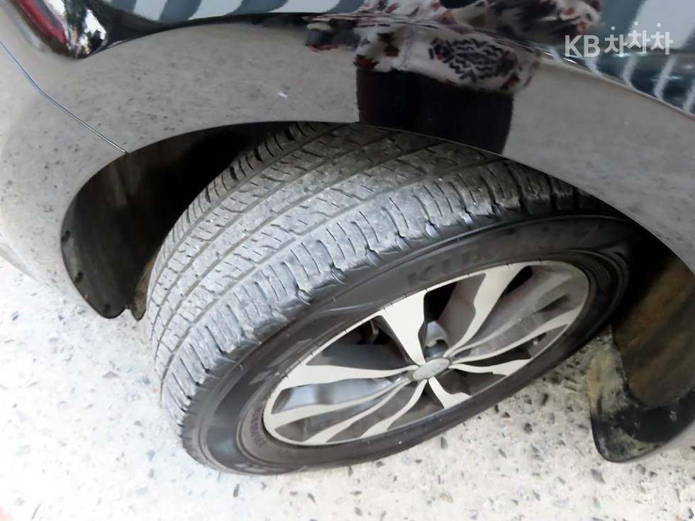 Kia Carnival — miniaturë 20