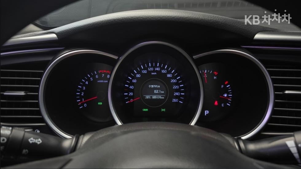 Kia K5 — miniaturë 8