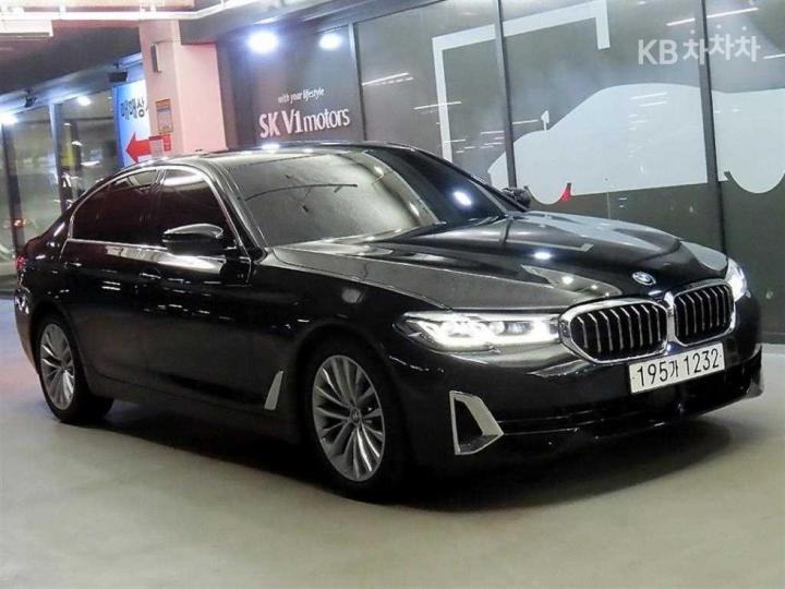 BMW 5er 520i — foto 1