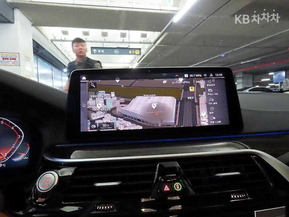 BMW 5er — miniaturë 13