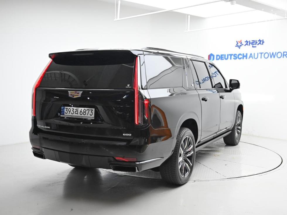 Cadillac Escalade — miniaturë 2