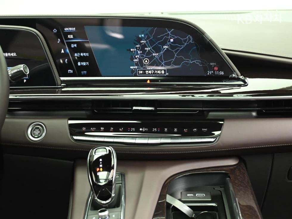 Cadillac Escalade — miniaturë 14