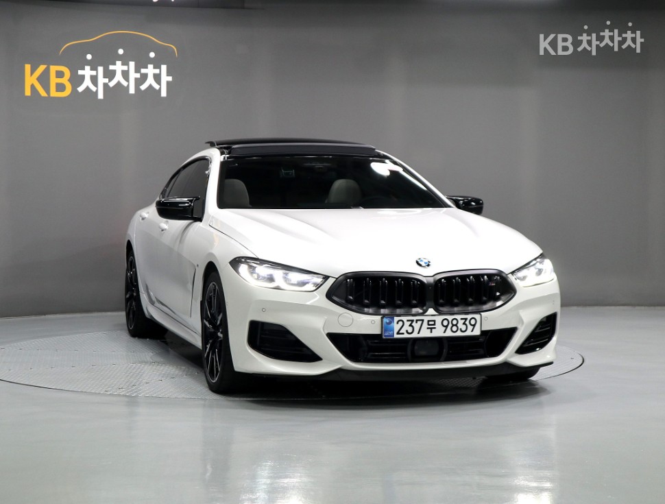 BMW 8er — miniaturë 2