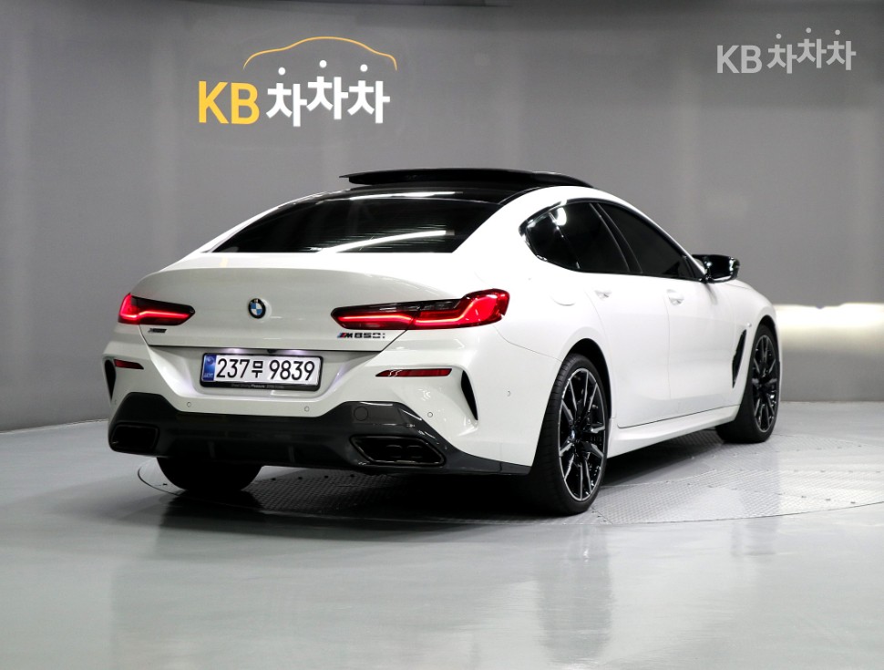 BMW 8er — miniaturë 3