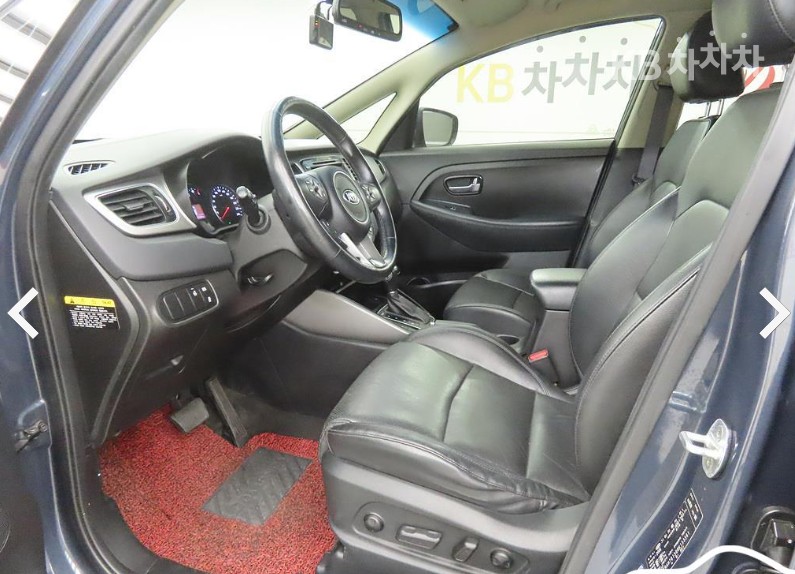 Kia Carens — miniaturë 5