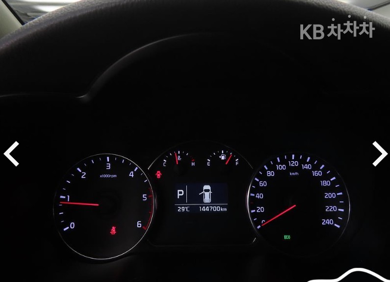 Kia Carens — miniaturë 9