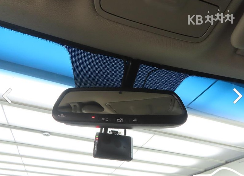 Kia Carens — miniaturë 12