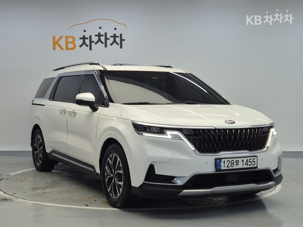 Kia Carnival — miniaturë 4