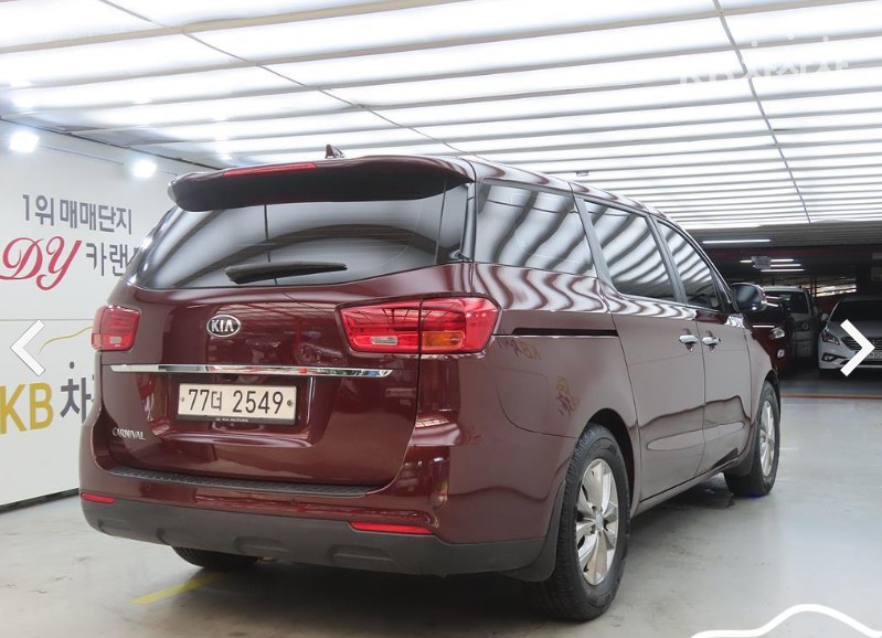 Kia Carnival — miniaturë 4