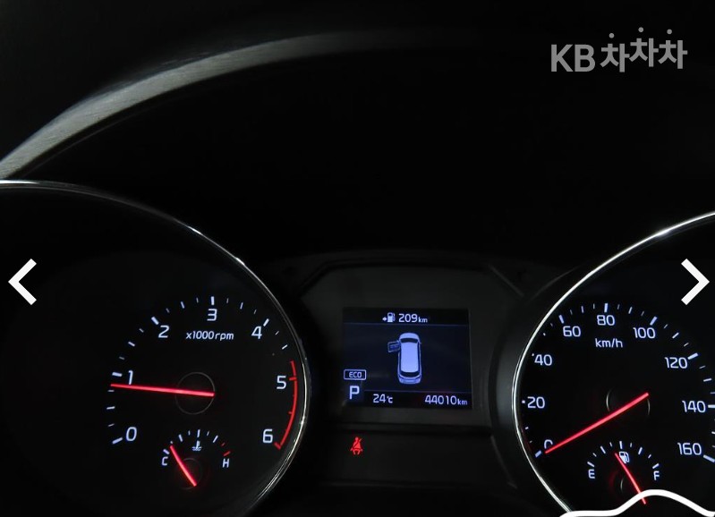 Kia Carnival — miniaturë 10