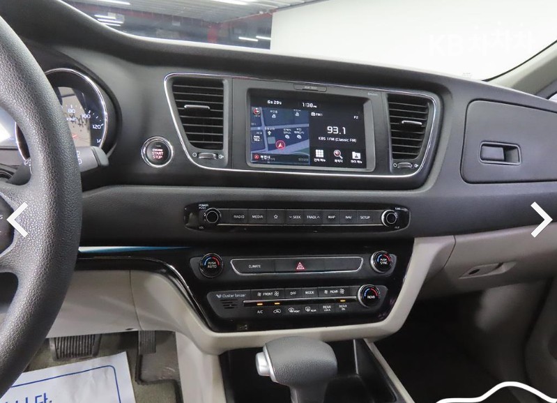 Kia Carnival — miniaturë 11