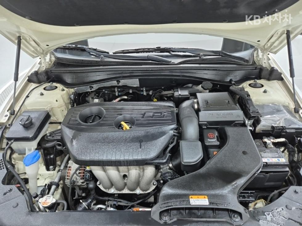 Kia K5 — miniaturë 5