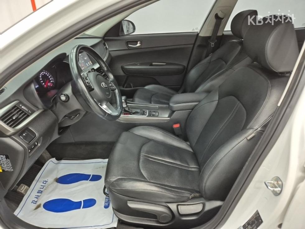 Kia K5 — miniaturë 11