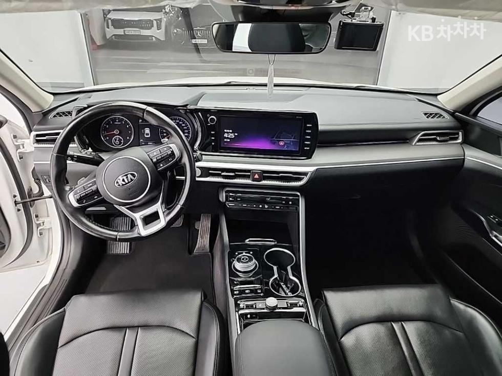 Kia K5 — miniaturë 7