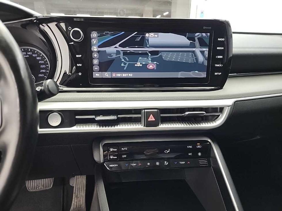 Kia K5 — miniaturë 10