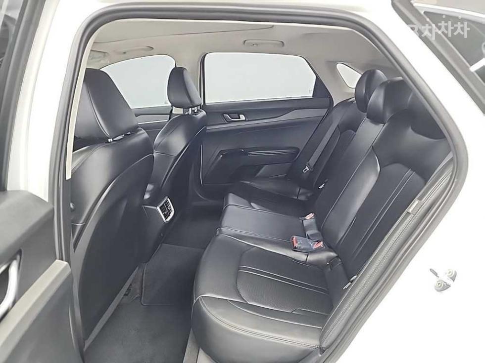 Kia K5 — miniaturë 12