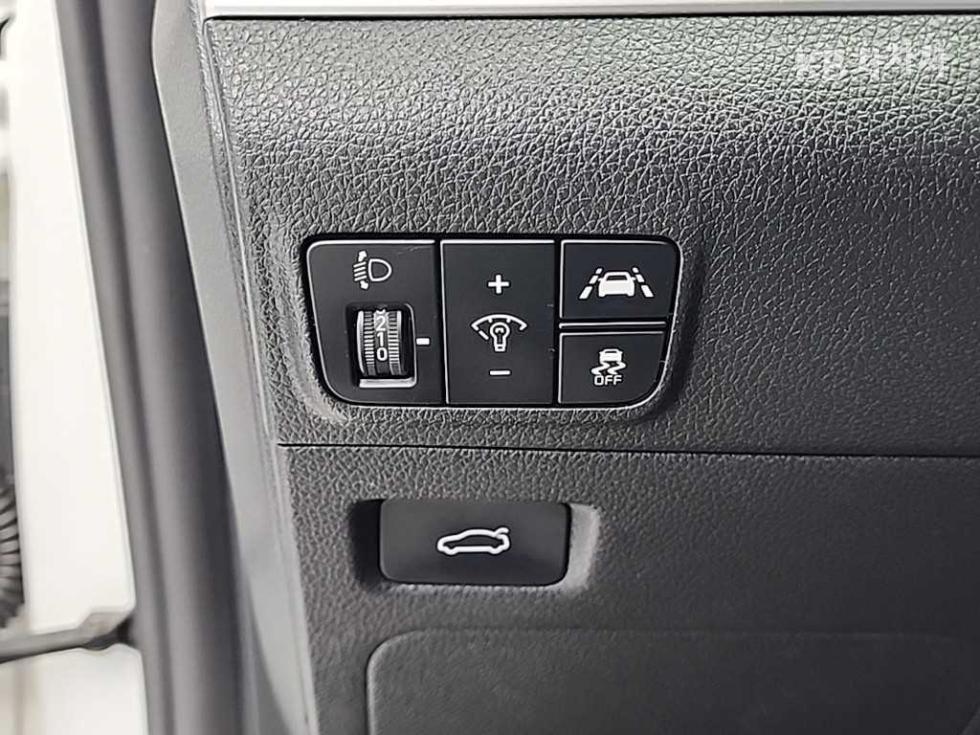 Kia K5 — miniaturë 18